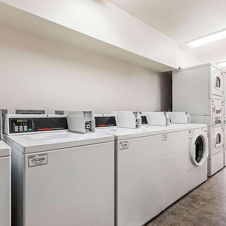 Woodspring Suites Tulsa Eksteriør billede