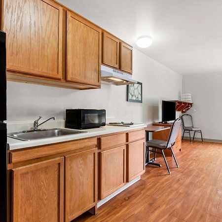 Woodspring Suites Tulsa Eksteriør billede