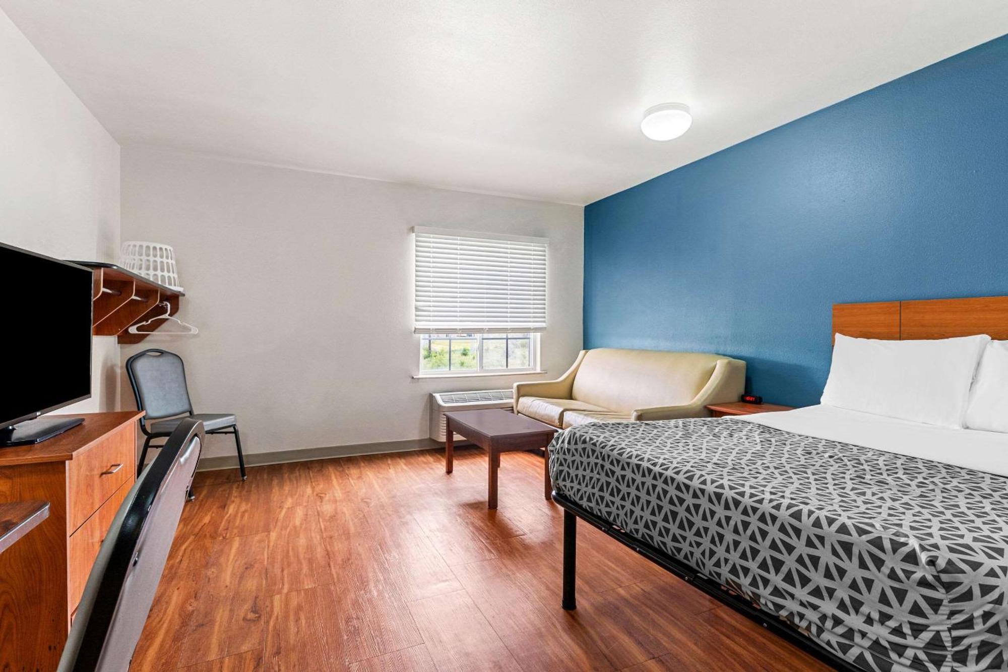 Woodspring Suites Tulsa Eksteriør billede