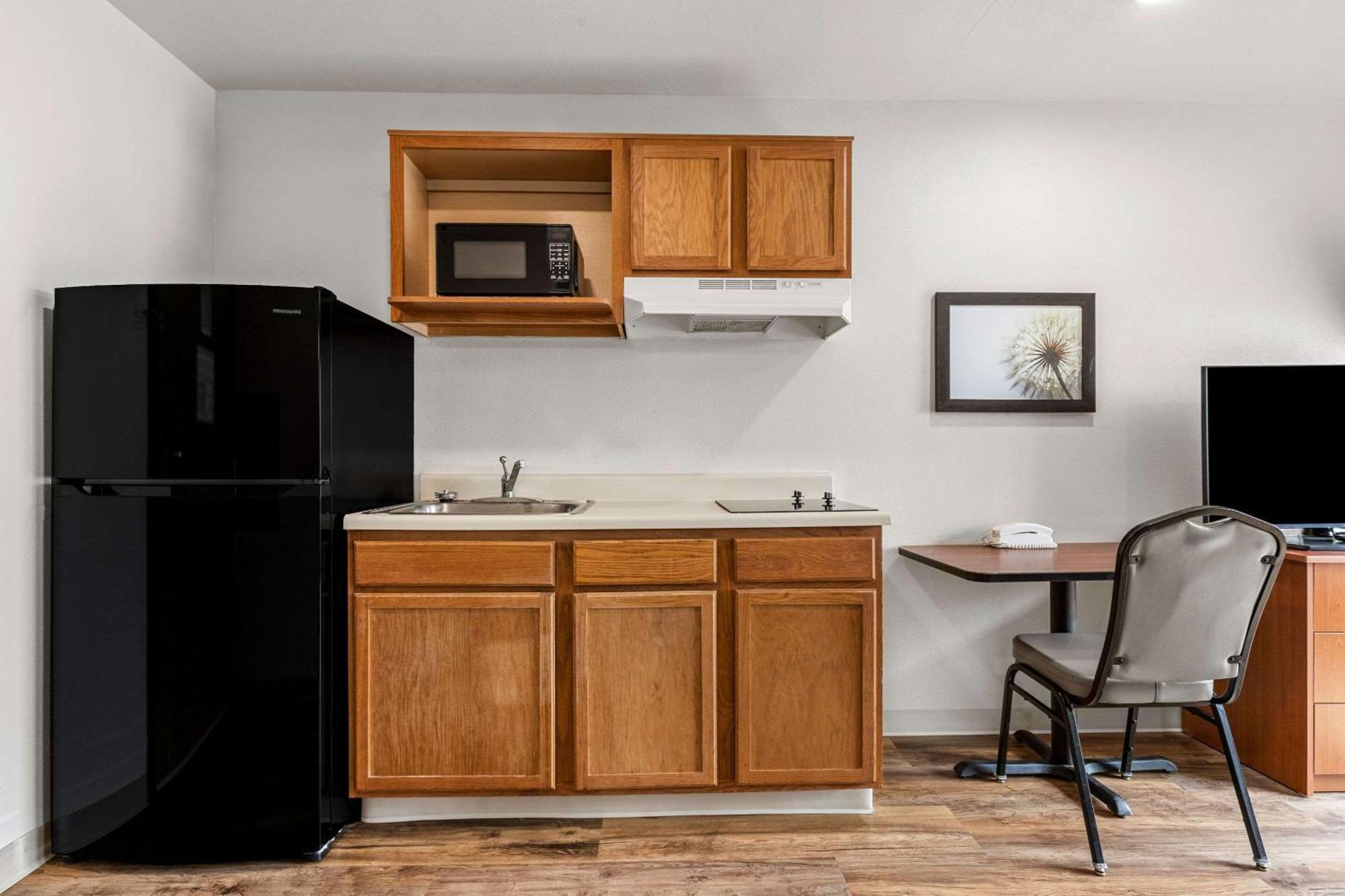 Woodspring Suites Tulsa Eksteriør billede