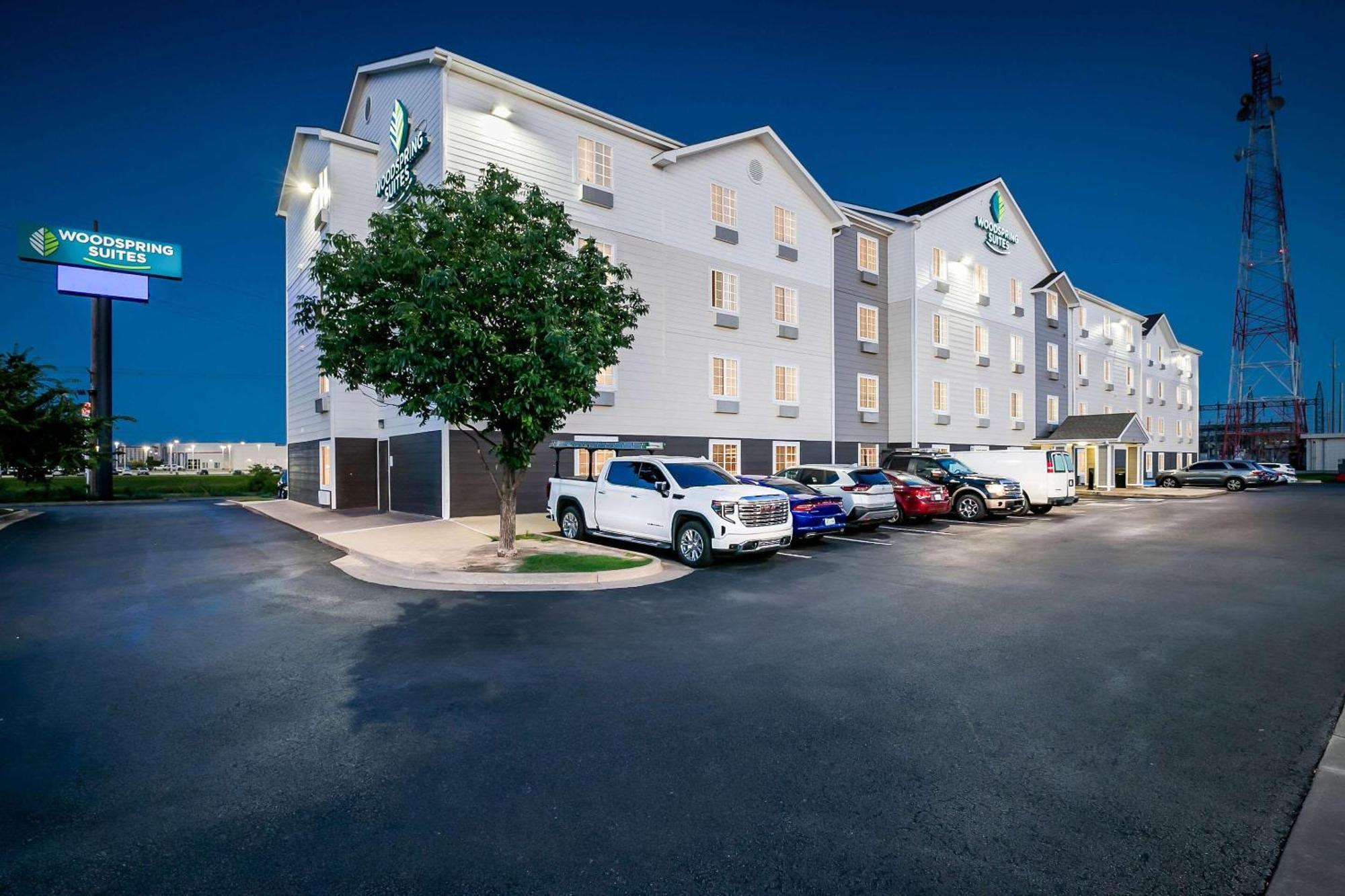 Woodspring Suites Tulsa Eksteriør billede