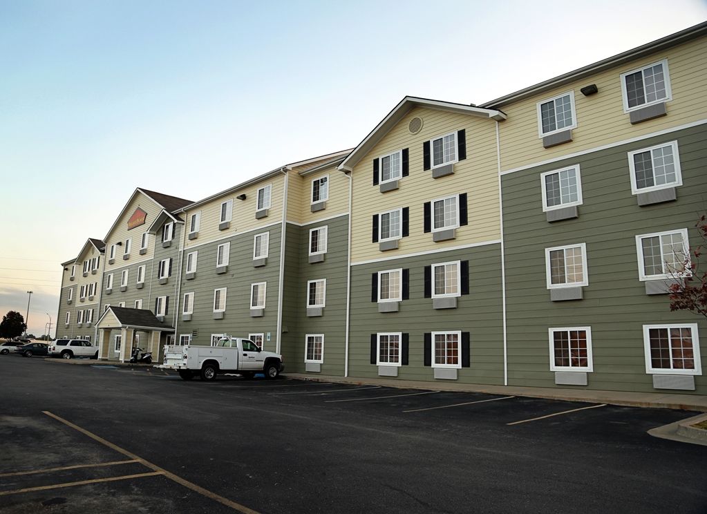 Woodspring Suites Tulsa Eksteriør billede