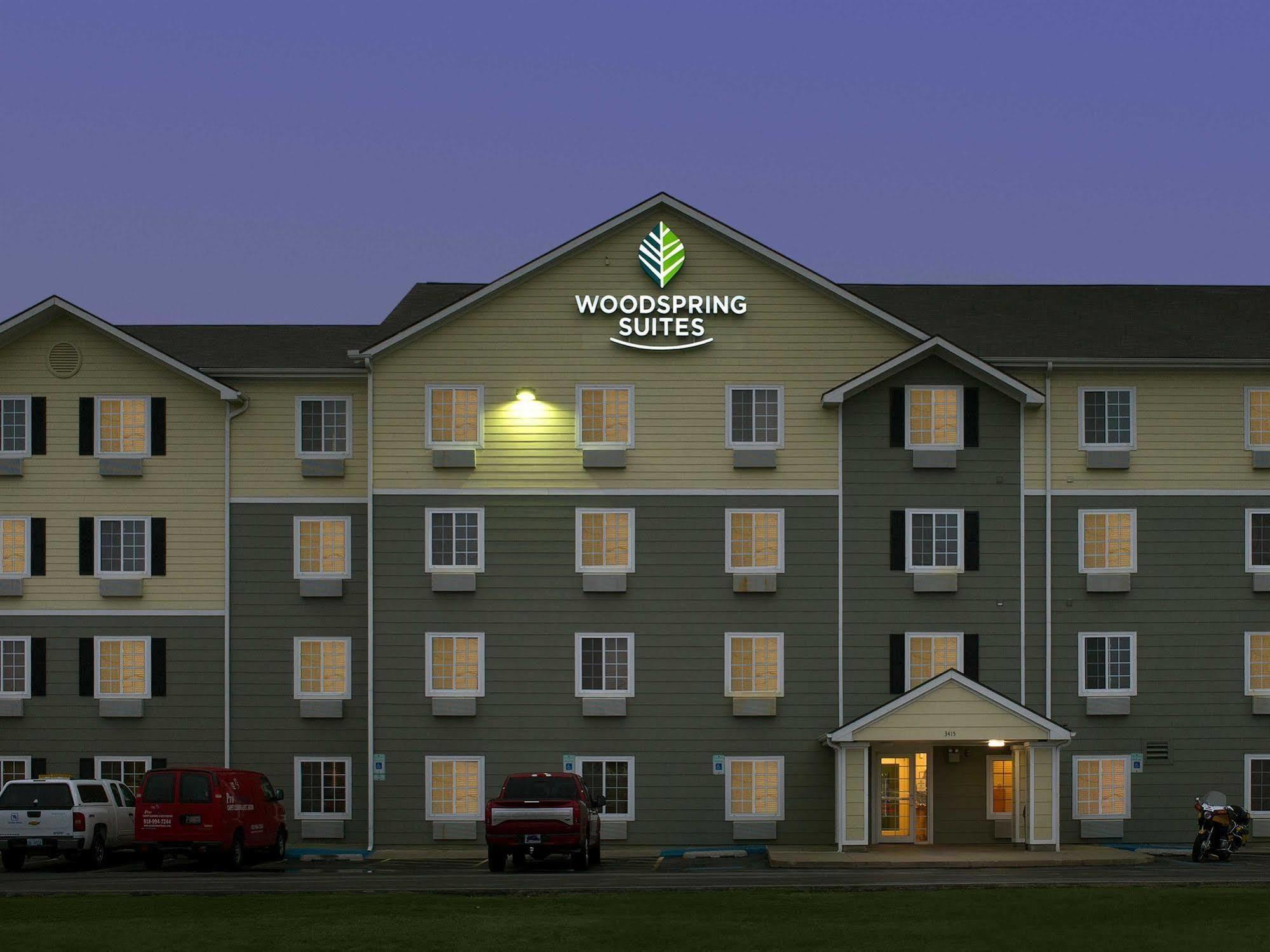 Woodspring Suites Tulsa Eksteriør billede