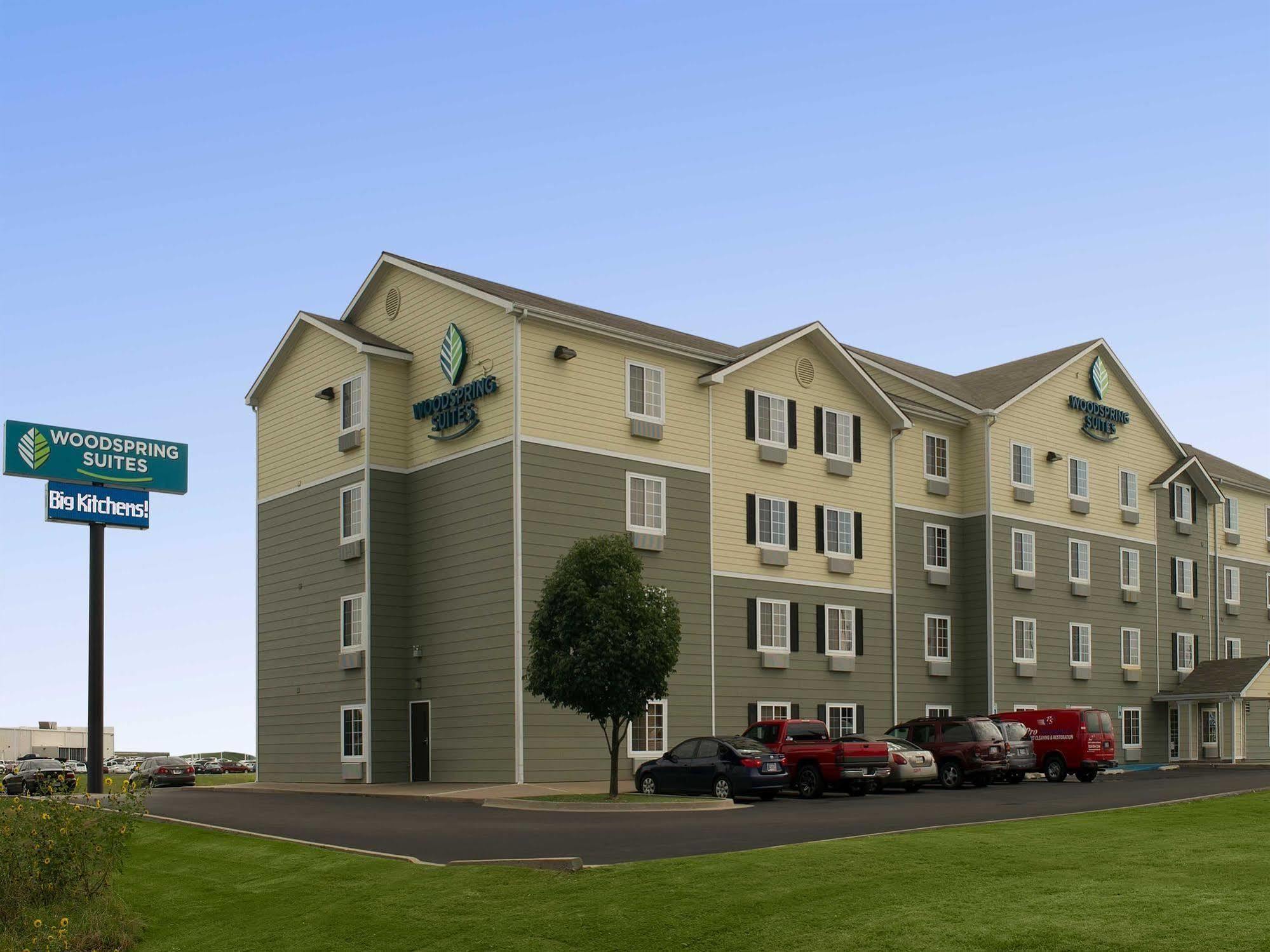 Woodspring Suites Tulsa Eksteriør billede