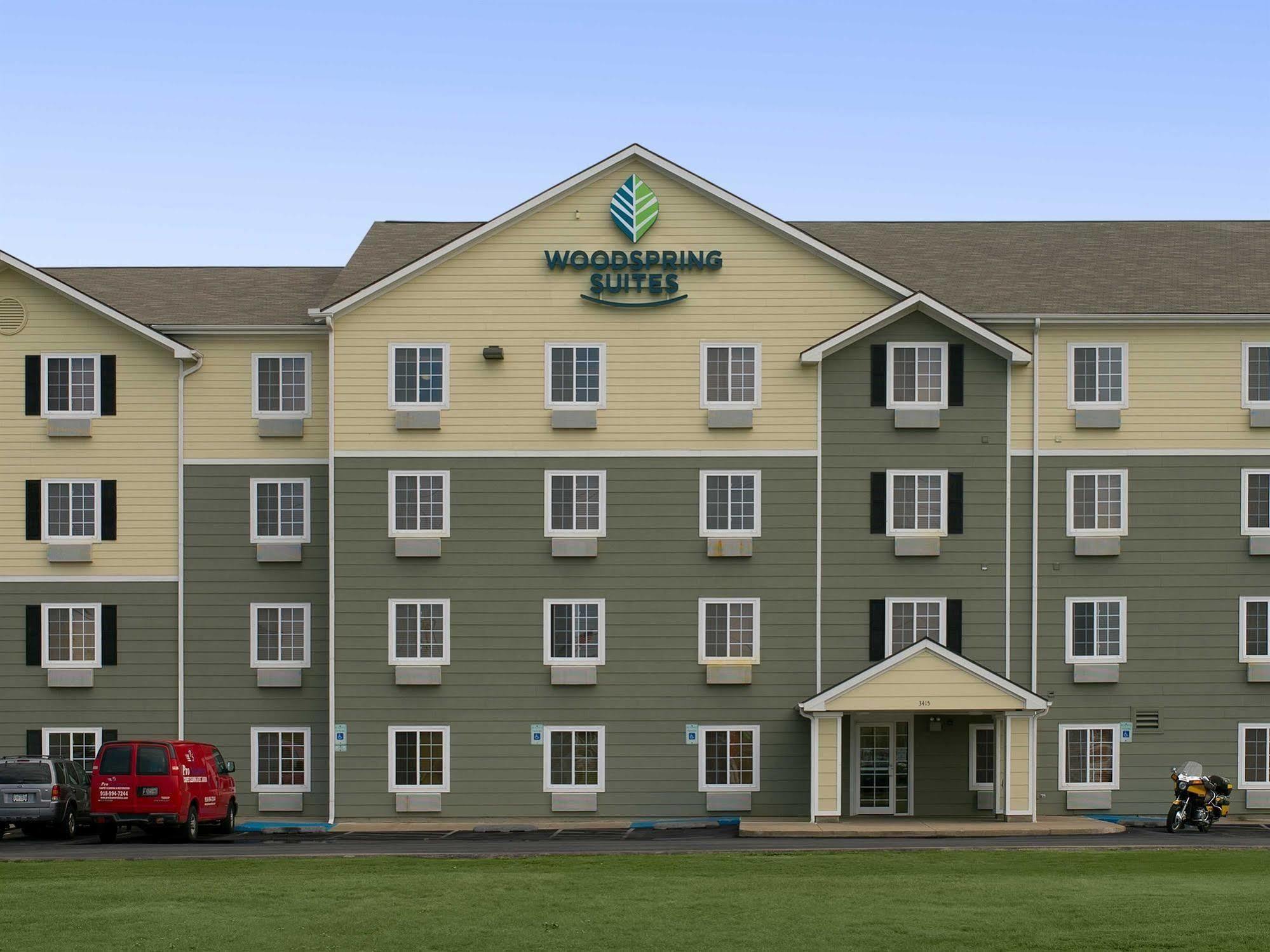 Woodspring Suites Tulsa Eksteriør billede