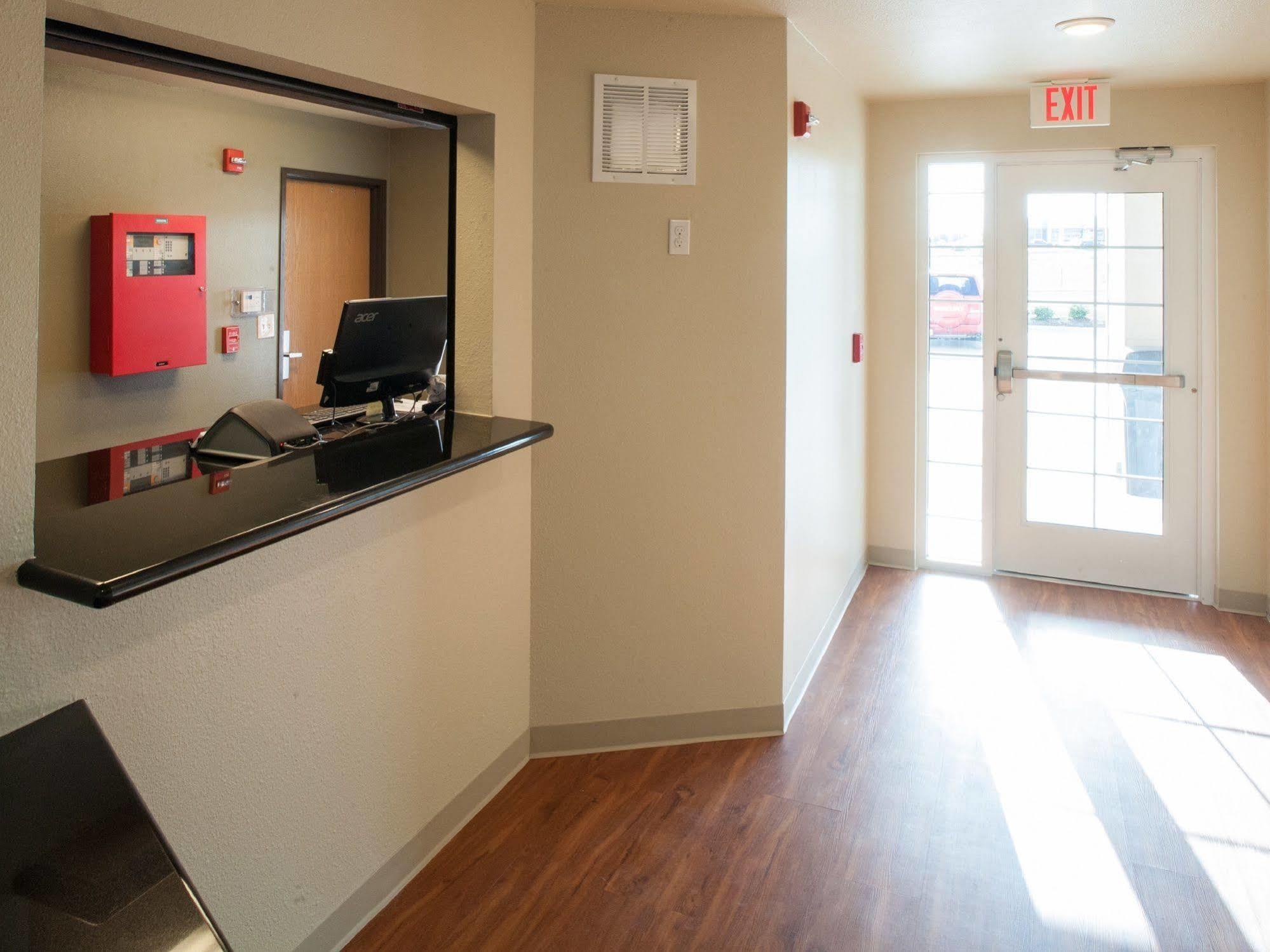Woodspring Suites Tulsa Eksteriør billede